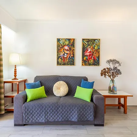 Holiday Home In Vilamoura Near Marina Beach Apartment *