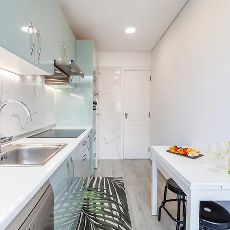Charming 1-bed W A C, Wifi * Quarteira