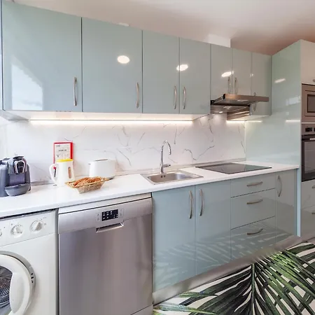 Charming 1-bed W A C, Wifi Quarteira